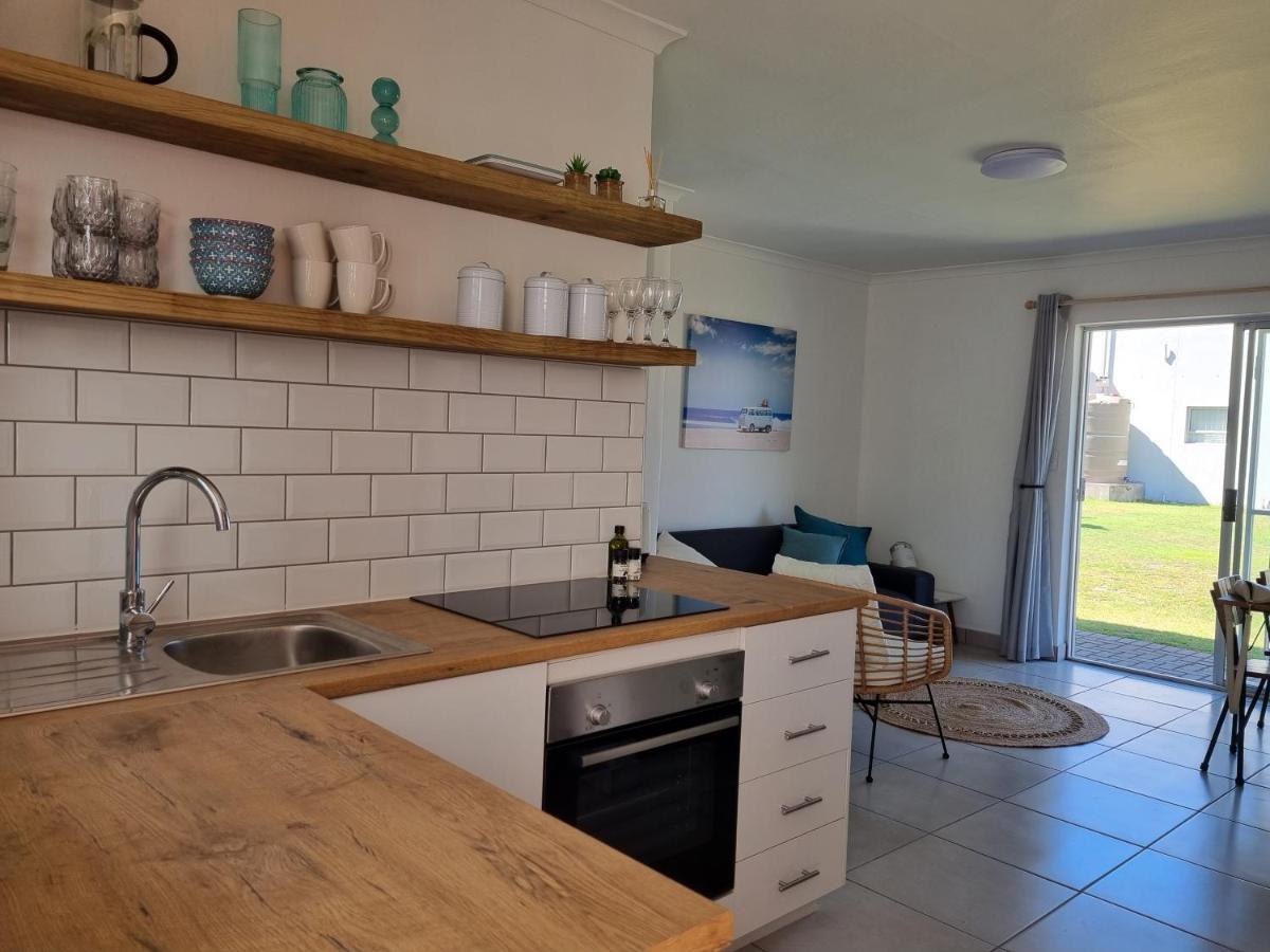 Modern Apartment Close To Kite Beach Langebaan Exterior photo