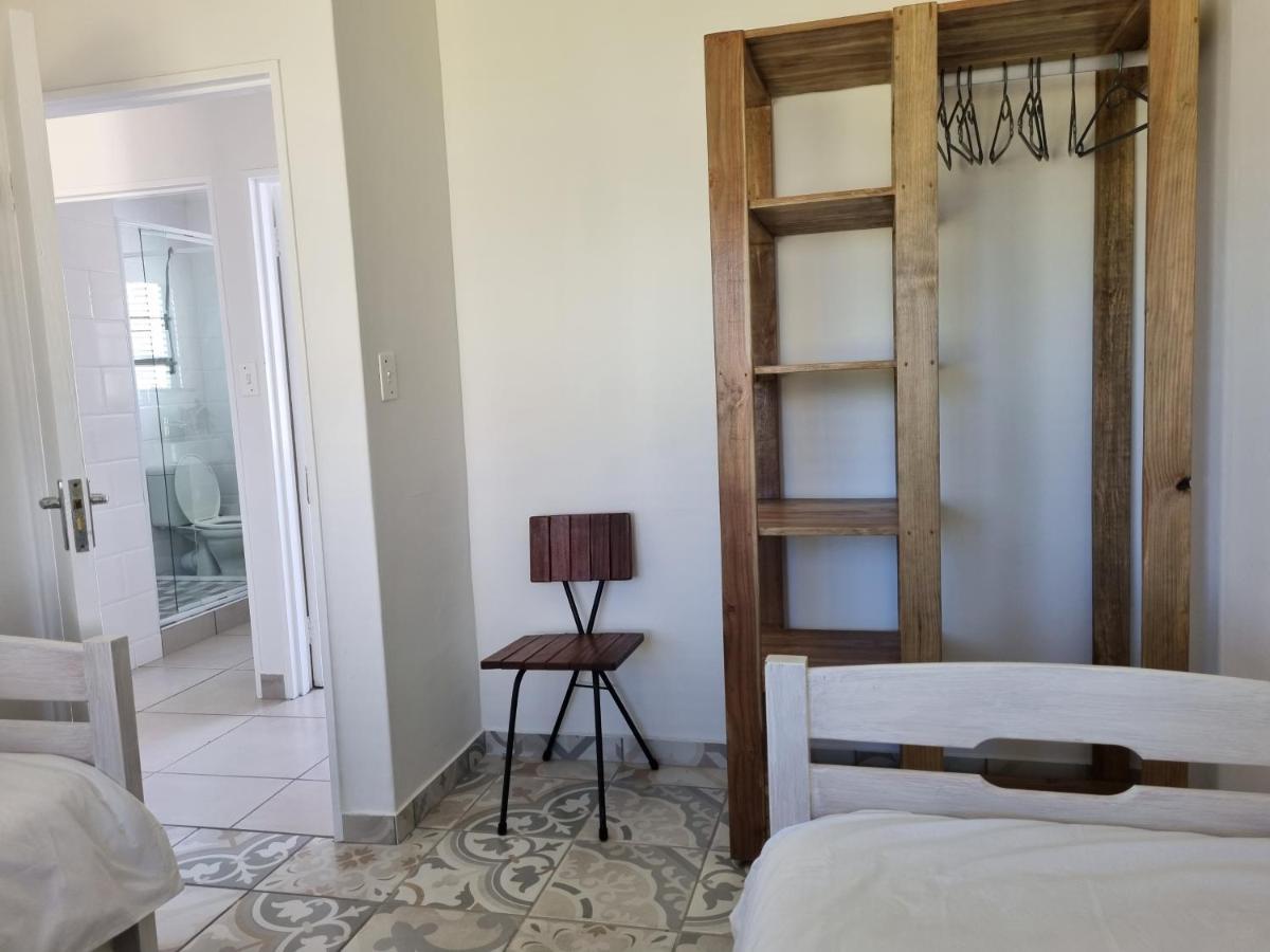 Modern Apartment Close To Kite Beach Langebaan Exterior photo