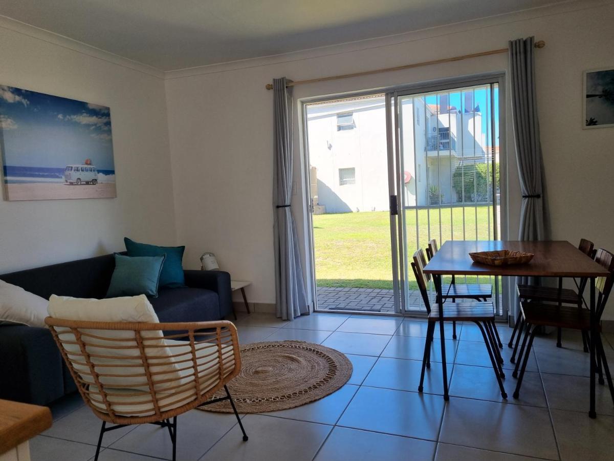 Modern Apartment Close To Kite Beach Langebaan Exterior photo